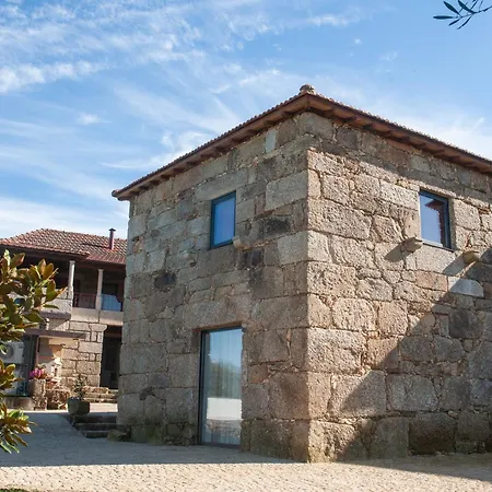 Casa Da Corredoura Séjour à la ferme Castelbuono