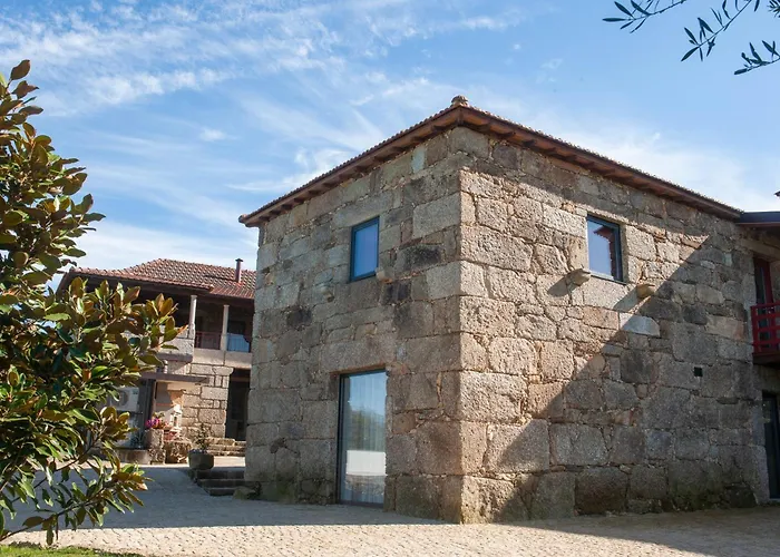 Casa Da Corredoura Séjour à la ferme Castelbuono